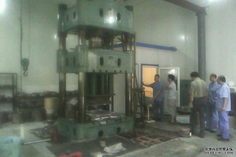 Hand in hand with JINAN 3F FLUORO.CHEMICAL Co.,Ltd to secure the development of four column hydraulic press